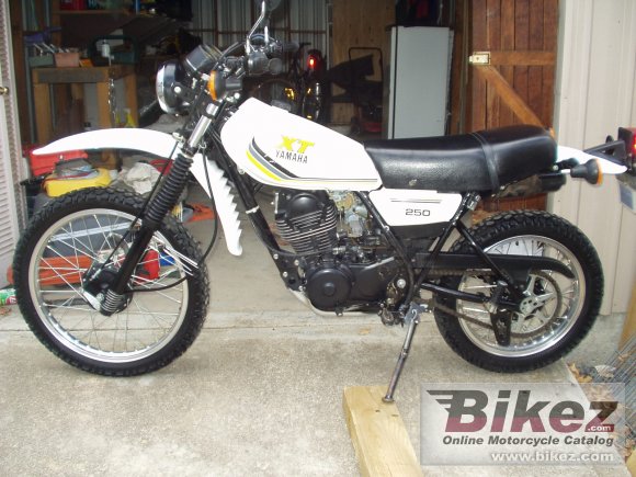 Yamaha XT 250