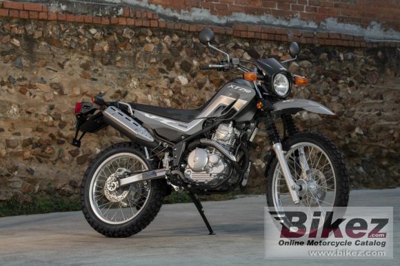 Yamaha XT250