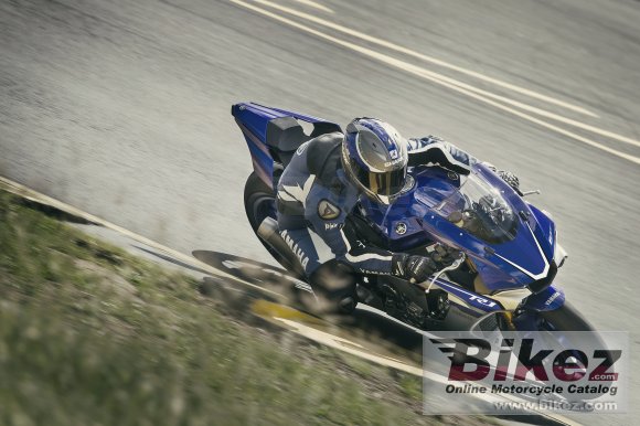 Yamaha YZF-R1