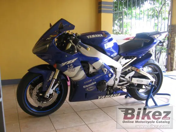 Yamaha YZF-R1