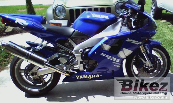 Yamaha YZF-R1