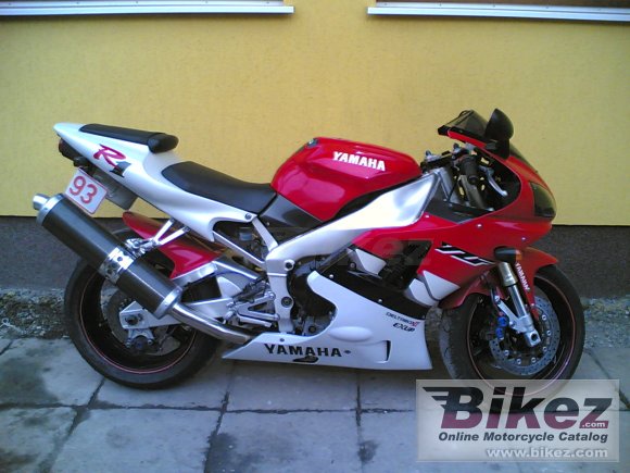 Yamaha YZF-R1