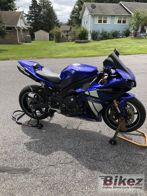 Yamaha YZF-R1