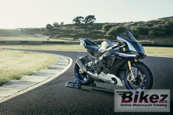 Yamaha YZF-R1M