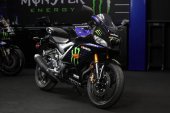 Yamaha_YZF-R3_Monster_Energy_2021